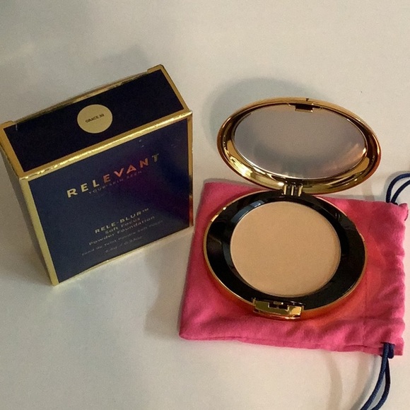 Relevant Grace 30 Rele-Blur Soft Focus Powder Foundation New In Box - Picture 4 of 4